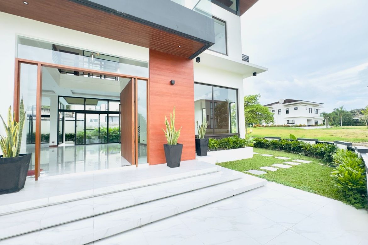 6 Bedroom House for Sale in Almanza Dos, Las Piñas, Metro Manila – photo 6