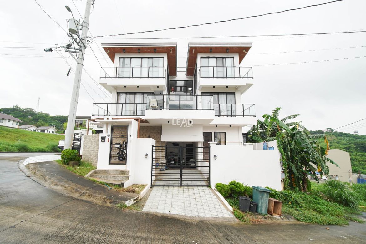 6 Bedroom House for Sale in Amarilyo Crest Residences, Dolores, Taytay, Rizal