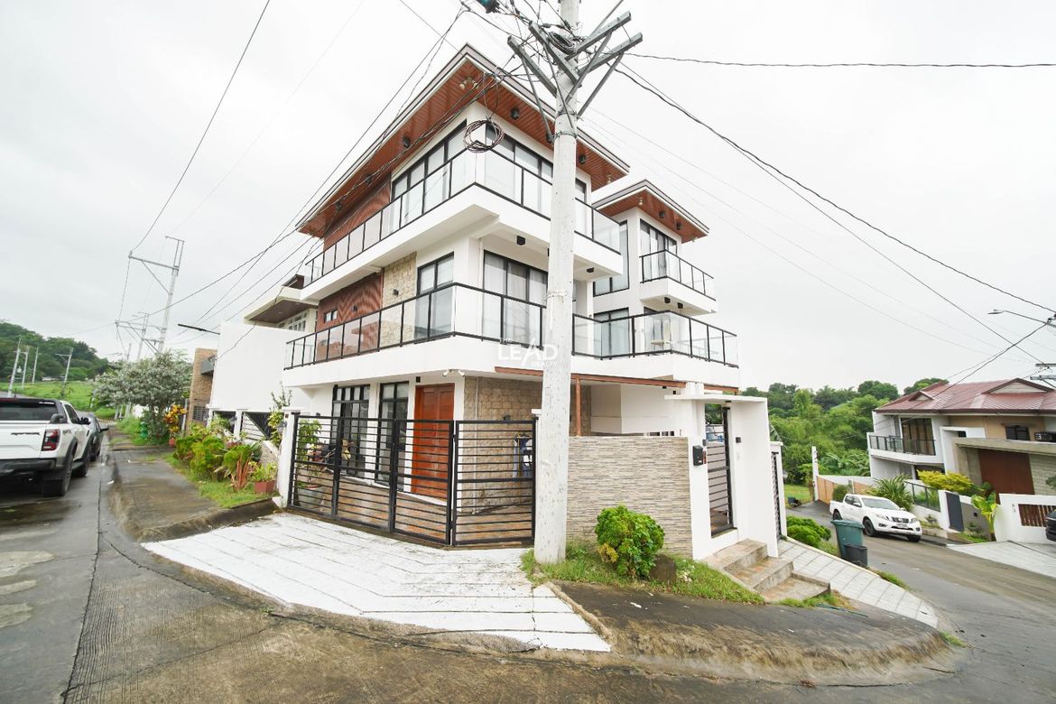 6 Bedroom House for Sale in Amarilyo Crest Residences, Dolores, Taytay, Rizal – photo 2