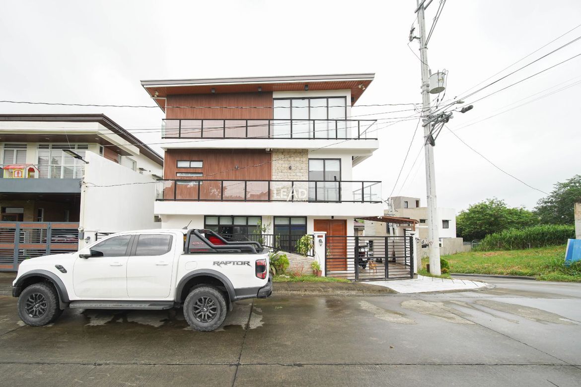 6 Bedroom House for Sale in Amarilyo Crest Residences, Dolores, Taytay, Rizal – photo 3