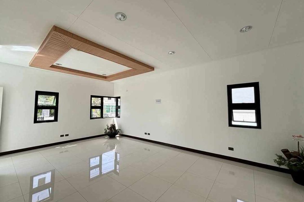 6 Bedroom House for Sale in Anabu I-D, Imus, Cavite – photo 2