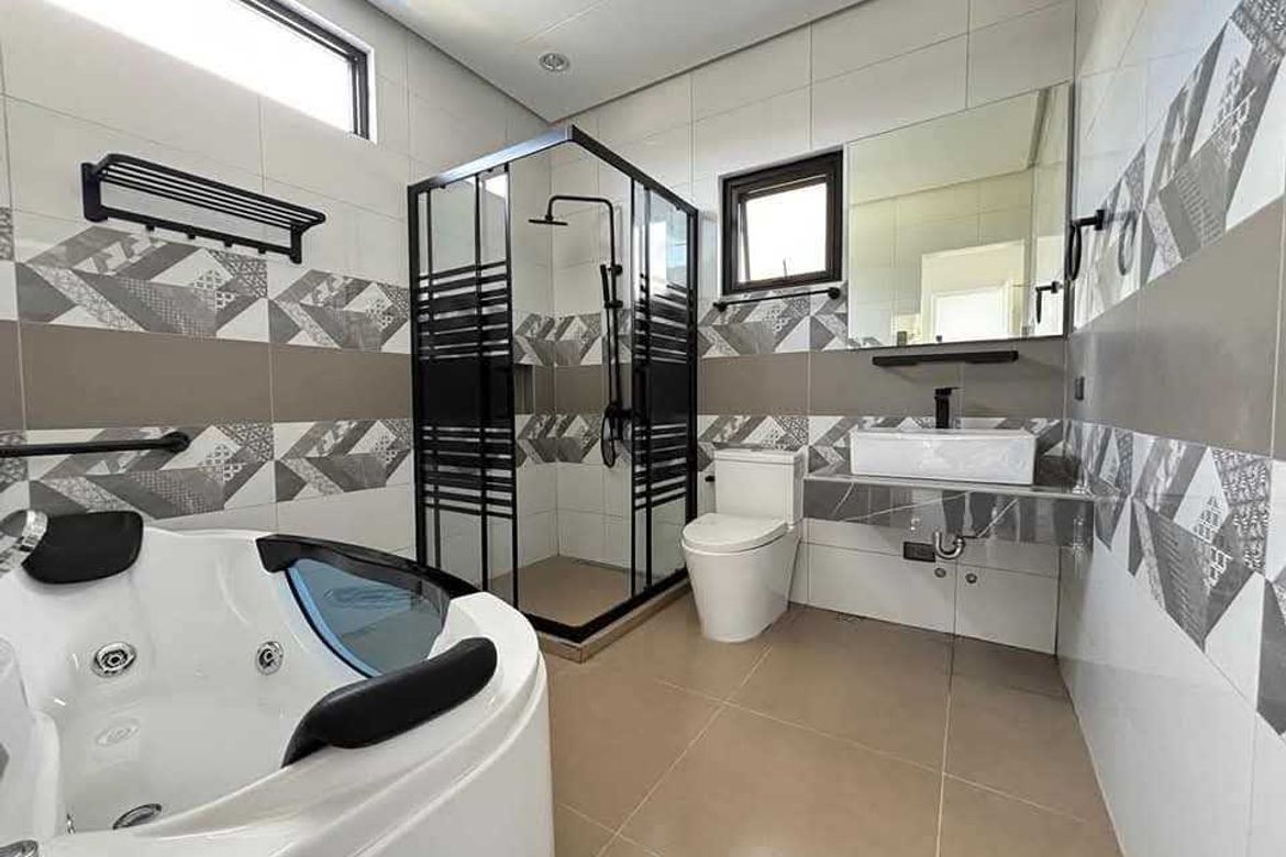 6 Bedroom House for Sale in Anabu I-D, Imus, Cavite – photo 7