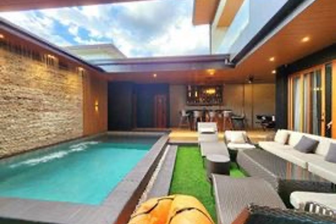 6 Bedroom House for Sale in Angeles, Pampanga – photo 3