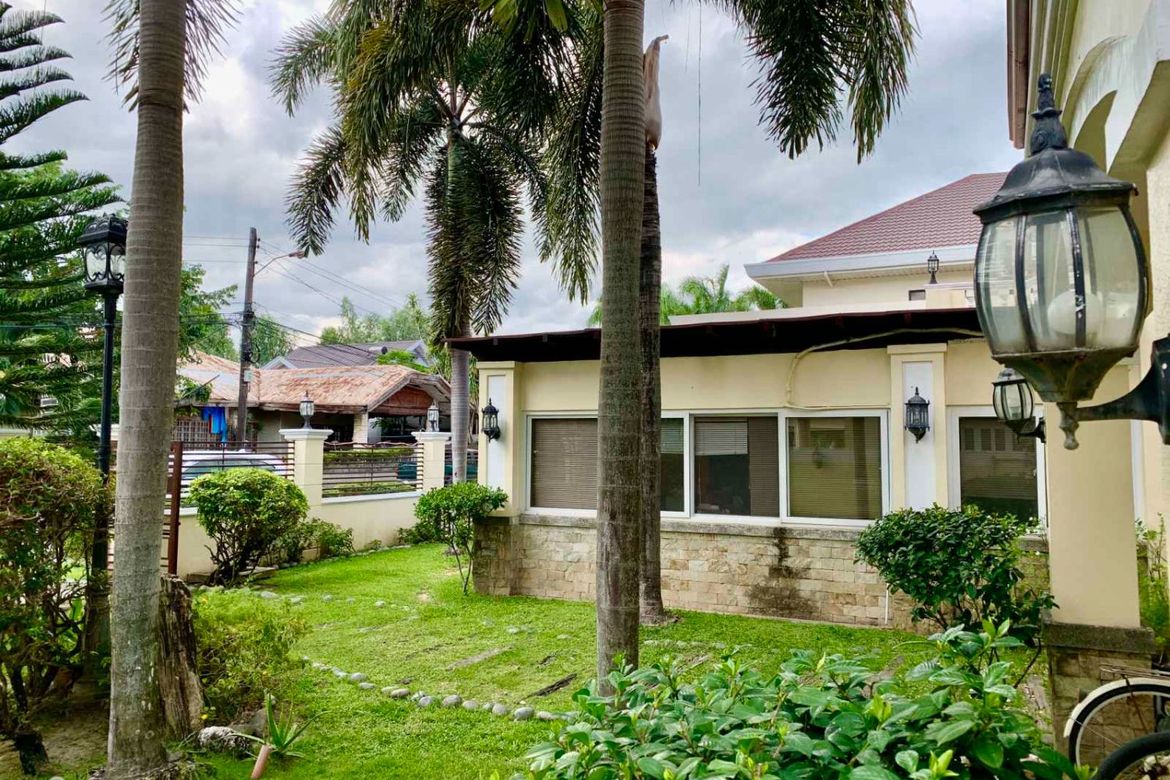 6 Bedroom House for Sale in Angeles, Pampanga