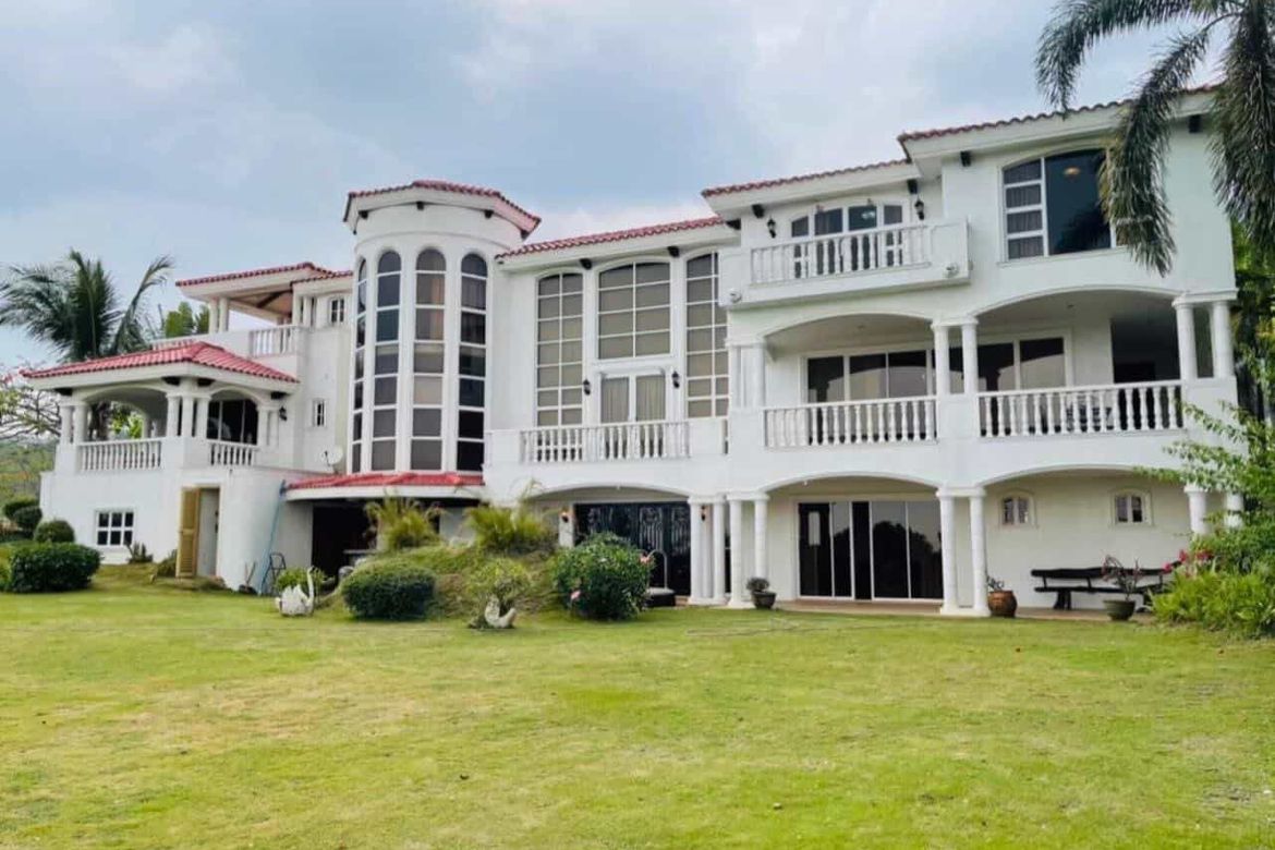 6 Bedroom House for Sale in Aya, Talisay, Batangas – photo 3