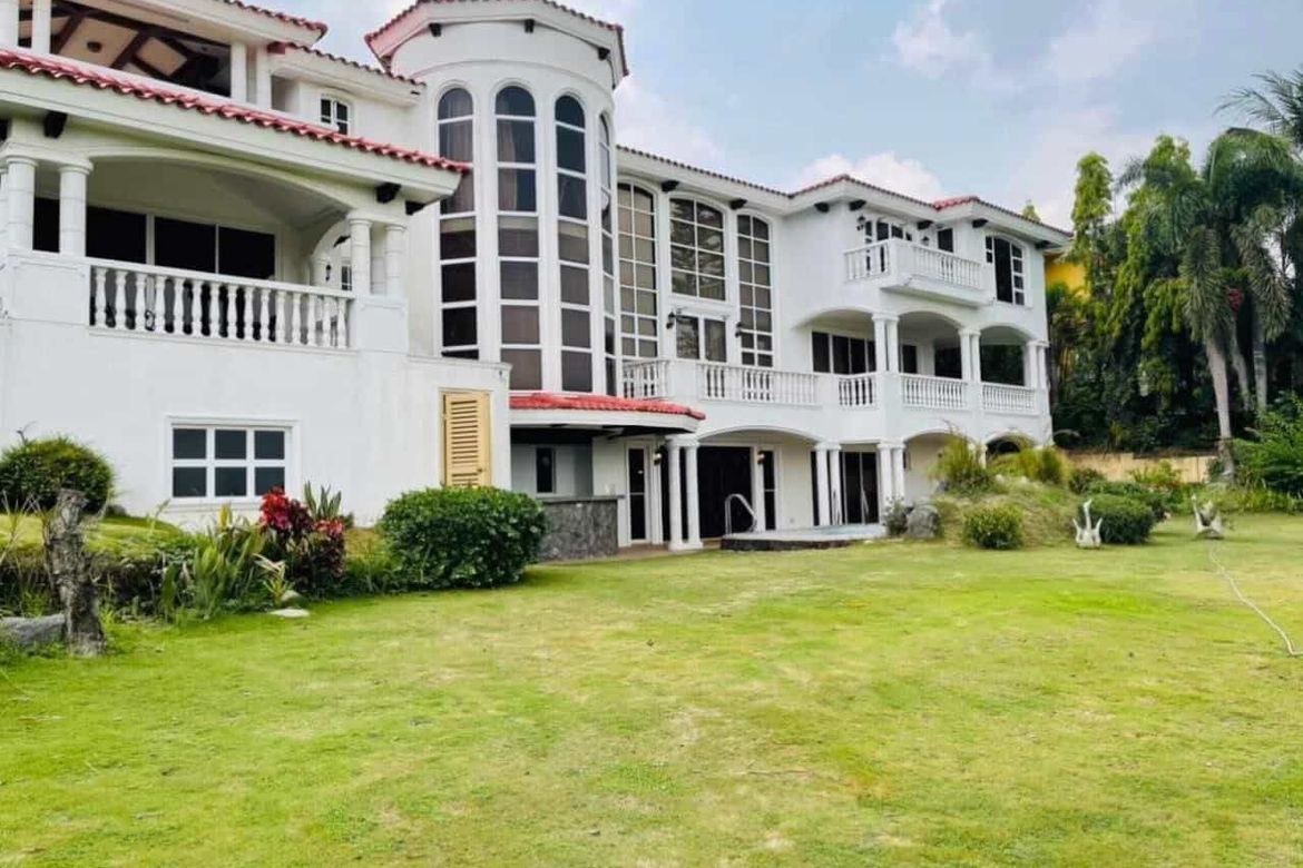 6 Bedroom House for Sale in Aya, Talisay, Batangas – photo 4