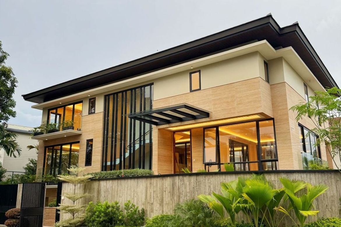 6 Bedroom House for Sale in Ayala Alabang Village, New Alabang Village, Muntinlupa, Metro Manila – photo 4