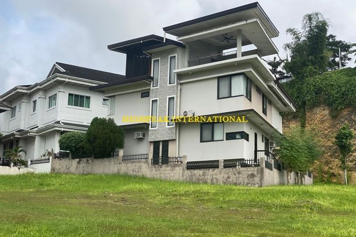 6 Bedroom House for Sale in Bacayan, Cebu City, Cebu
