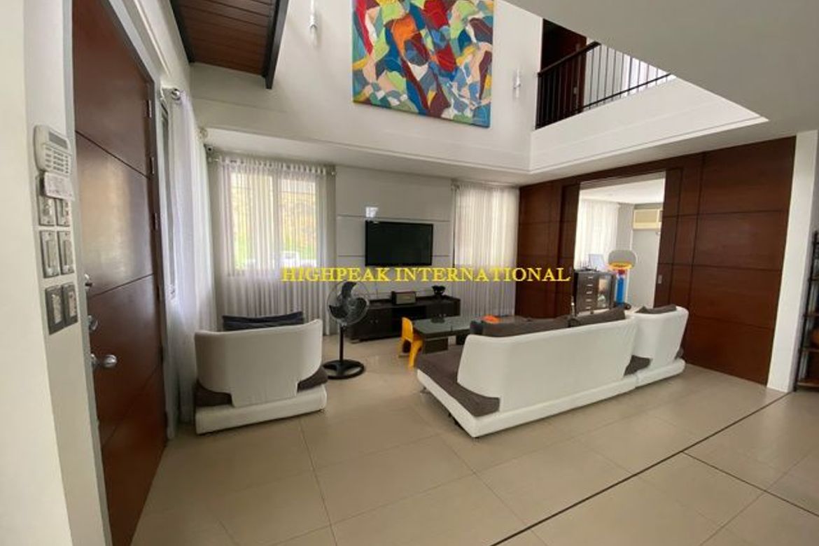 6 Bedroom House for Sale in Bacayan, Cebu City, Cebu – photo 2