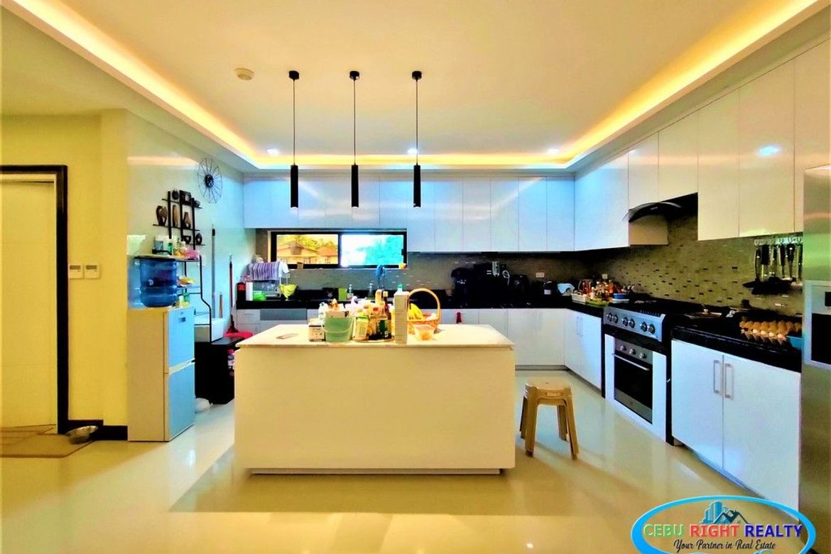 6 Bedroom House for Sale in Bacayan, Cebu City, Cebu – photo 8