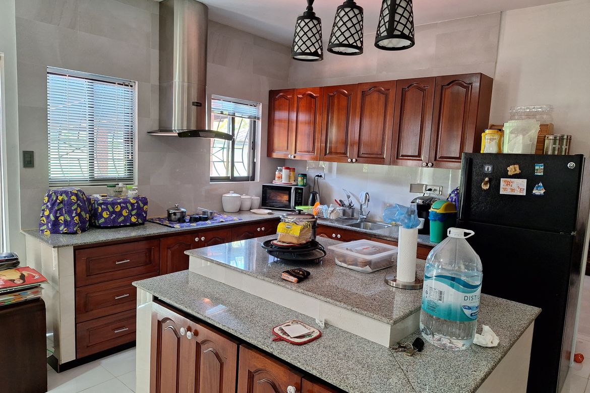 6 Bedroom House for Sale in Bago Oshiro, Davao City, Davao del Sur – photo 4