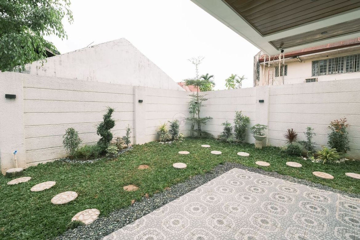 6 Bedroom House for Sale in Bagong Silangan, Quezon City, Metro Manila – photo 3