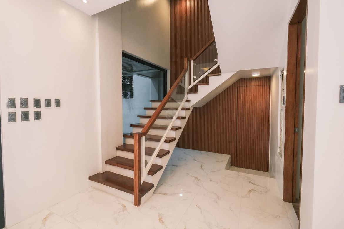 6 Bedroom House for Sale in Bagong Silangan, Quezon City, Metro Manila – photo 7