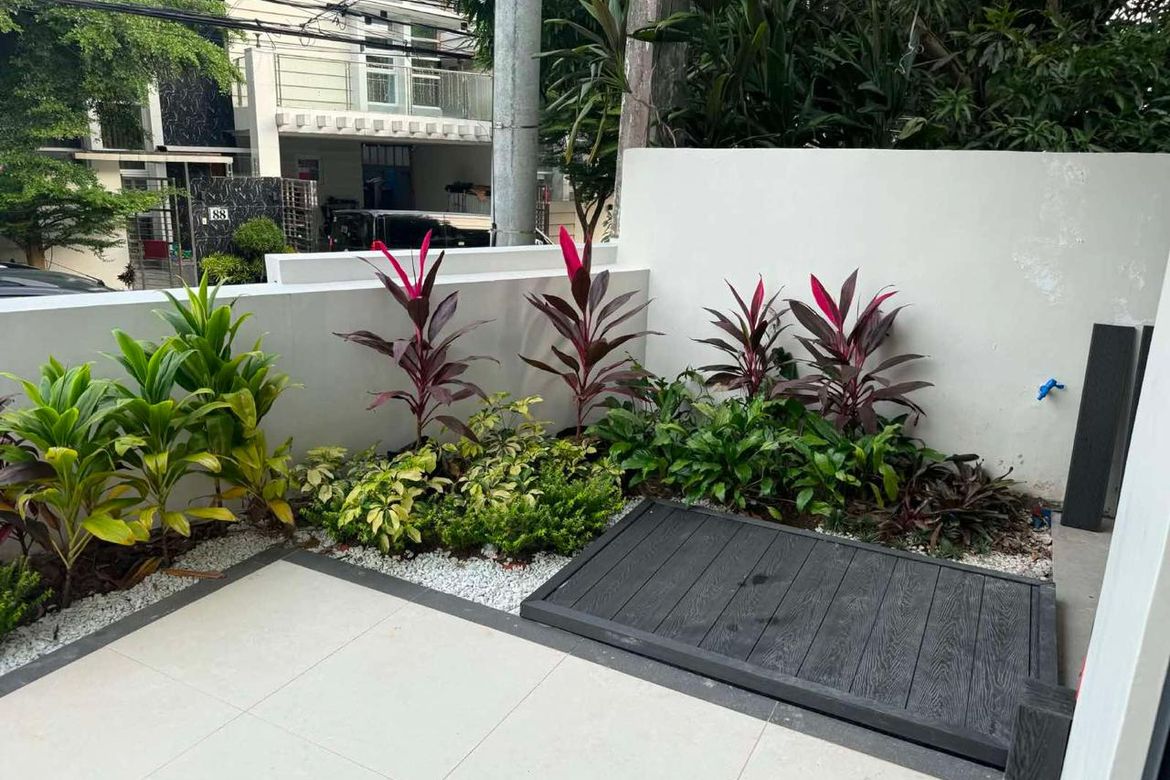 6 Bedroom House for Sale in Bagong Silangan, Quezon City, Metro Manila – photo 2