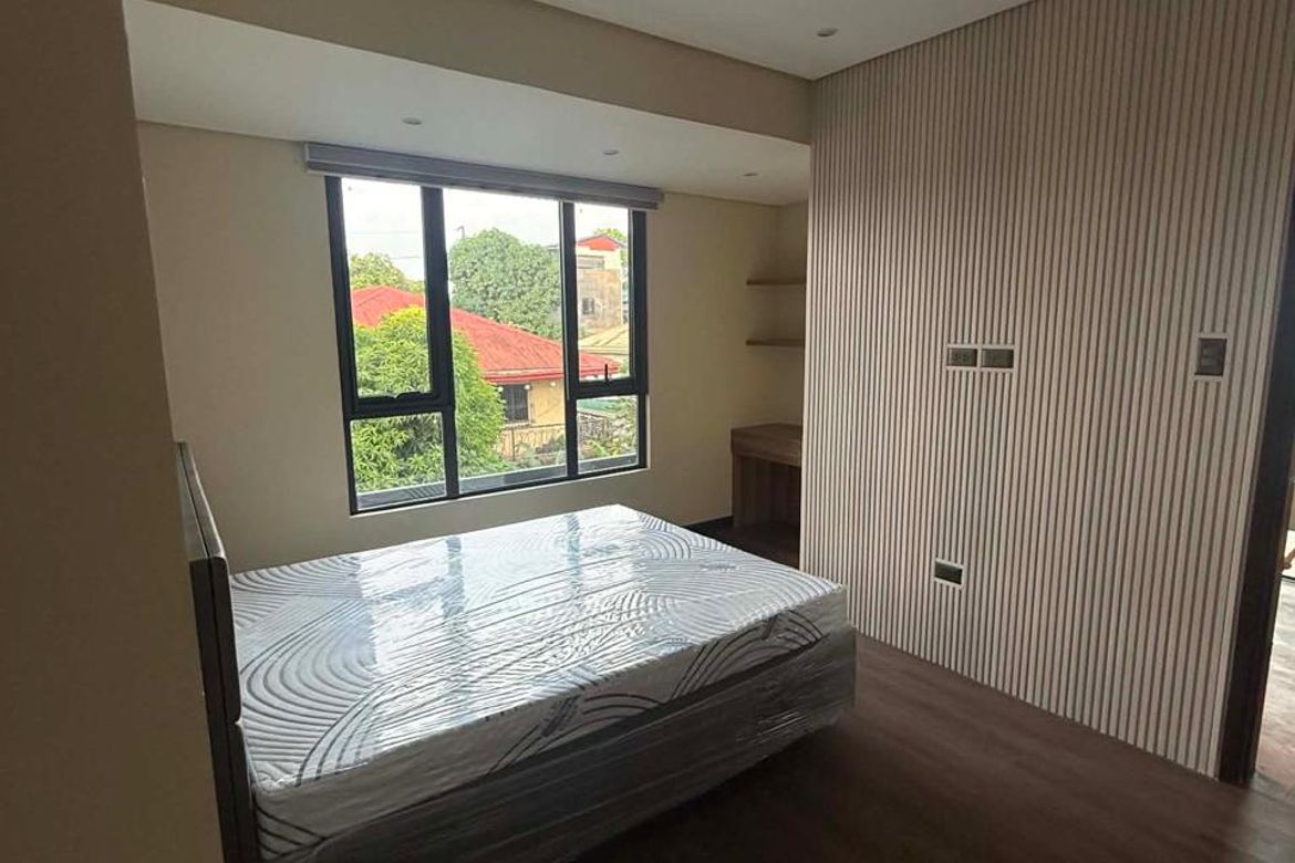 6 Bedroom House for Sale in Bagong Silangan, Quezon City, Metro Manila – photo 8