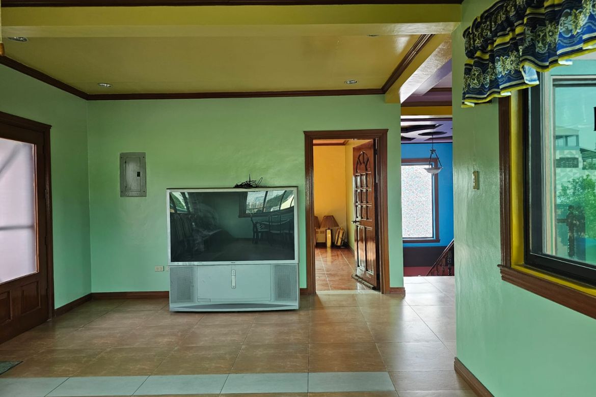 6 Bedroom House for Sale in Balingasa, Quezon City, Metro Manila near LRT-1 Balintawak – photo 5