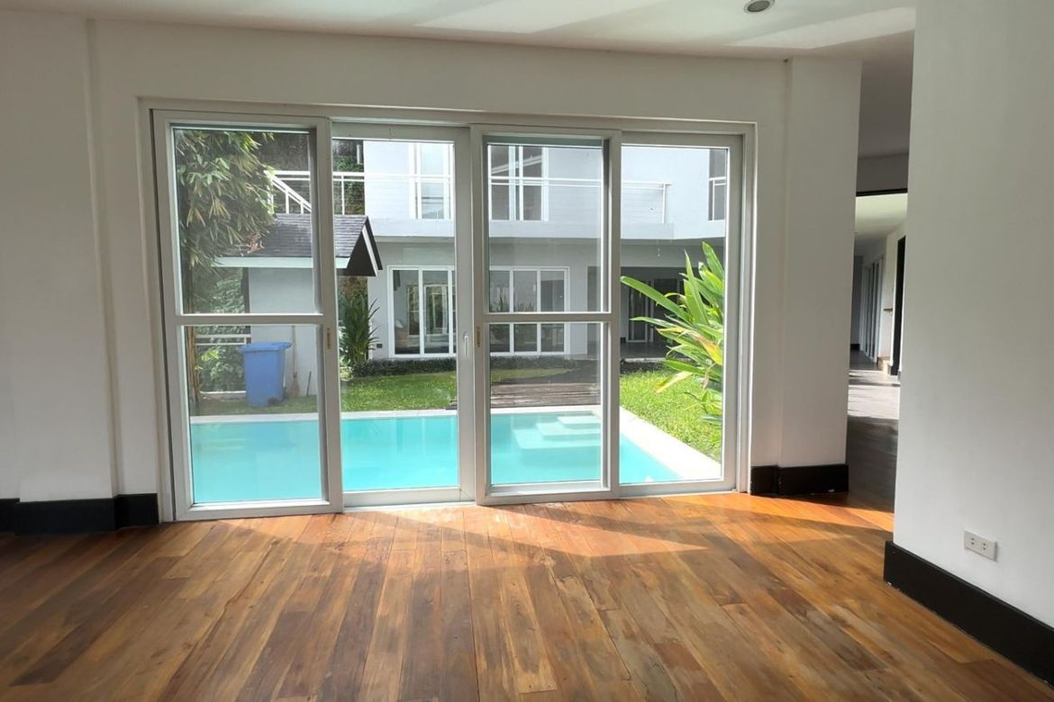 6 Bedroom House for Sale in Banilad, Cebu City, Cebu – photo 2