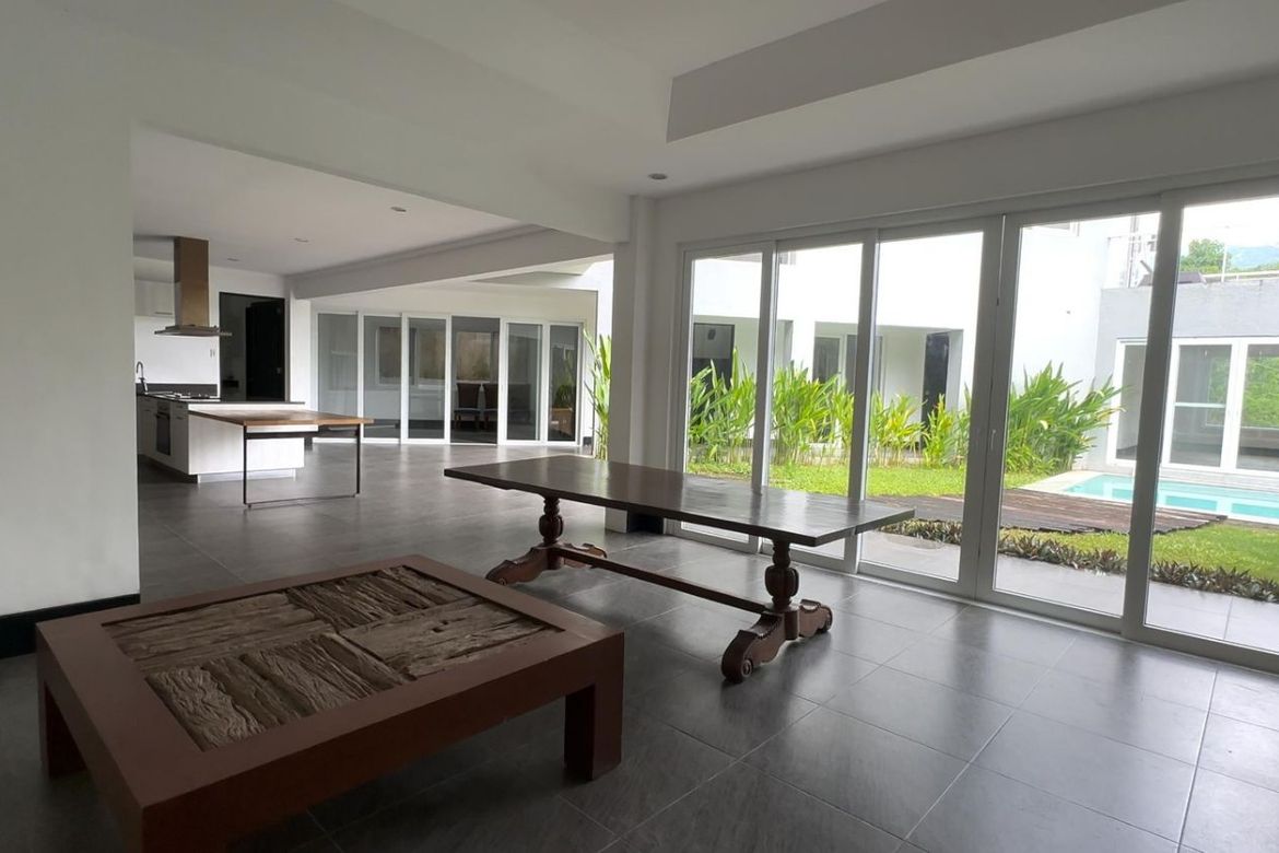 6 Bedroom House for Sale in Banilad, Cebu City, Cebu – photo 3
