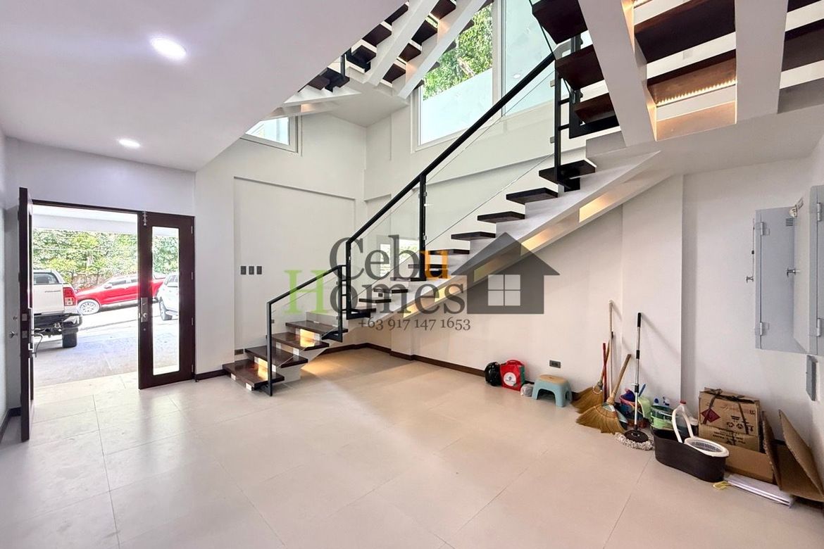 6 Bedroom House for Sale in Banilad, Cebu City, Cebu – photo 3