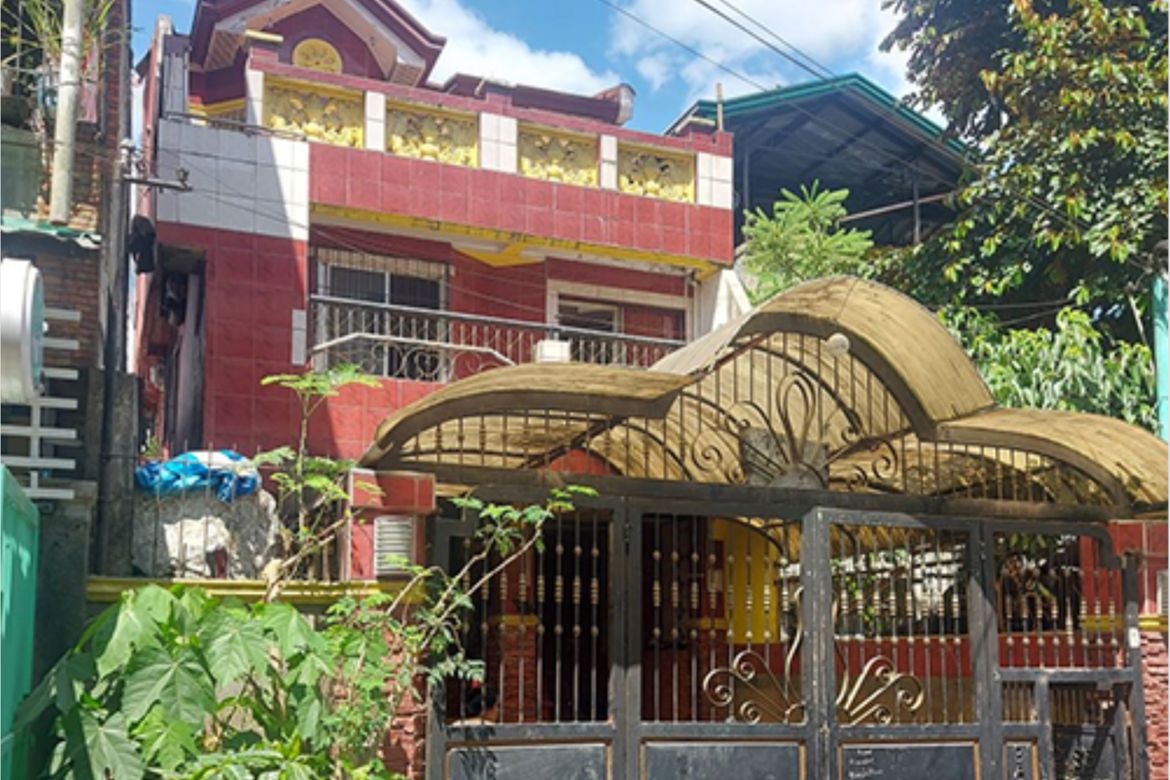 6 Bedroom House for Sale in Barangay 174, Caloocan, Metro Manila