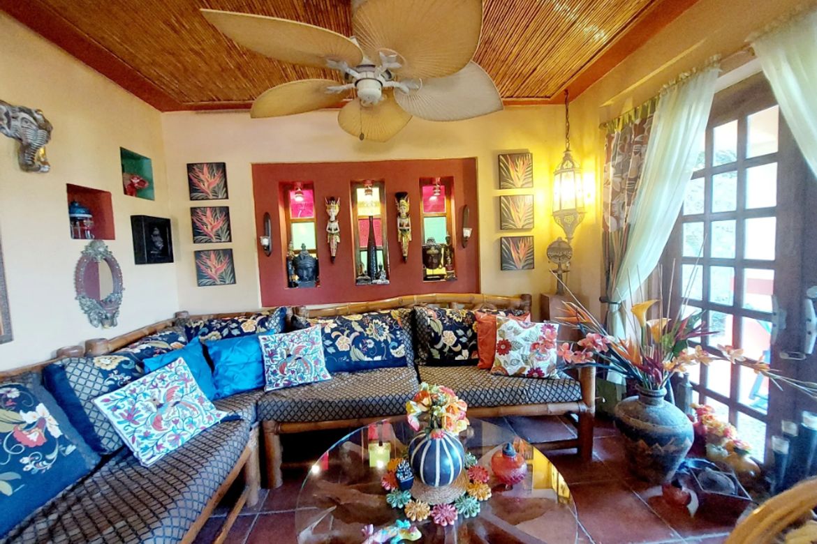 6 Bedroom House for Sale in Barangay 3, Calatagan, Batangas – photo 3