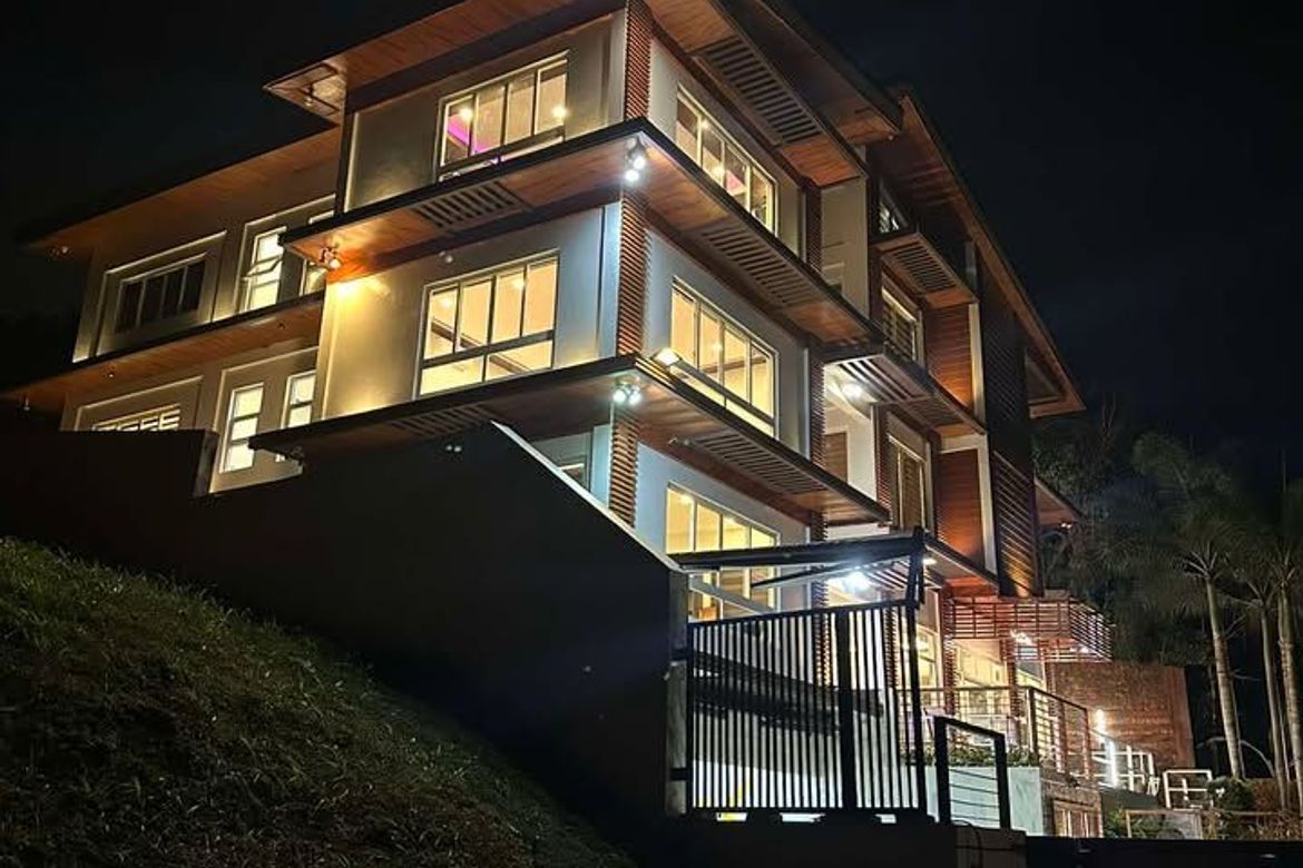 6 Bedroom House for Sale in Barangay 62-A, Cavite City, Cavite – photo 6