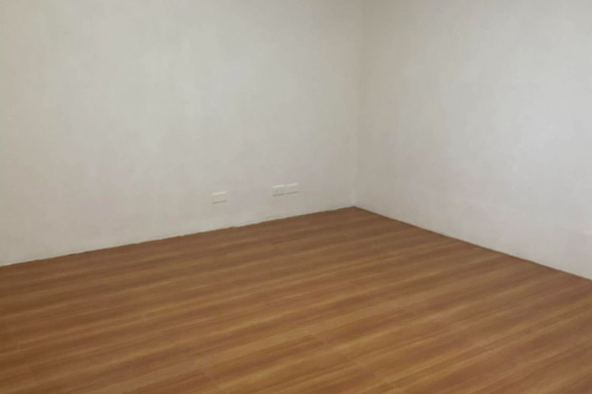 6 Bedroom House for Sale in Barangay 76, Pasay, Metro Manila near LRT-1 EDSA – photo 8