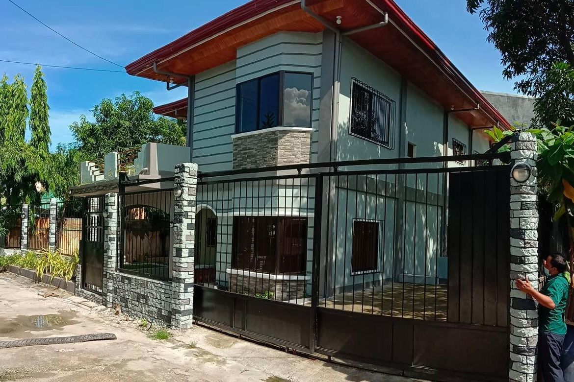 6 Bedroom House for Sale in Basak, Mandaue, Cebu – photo 2