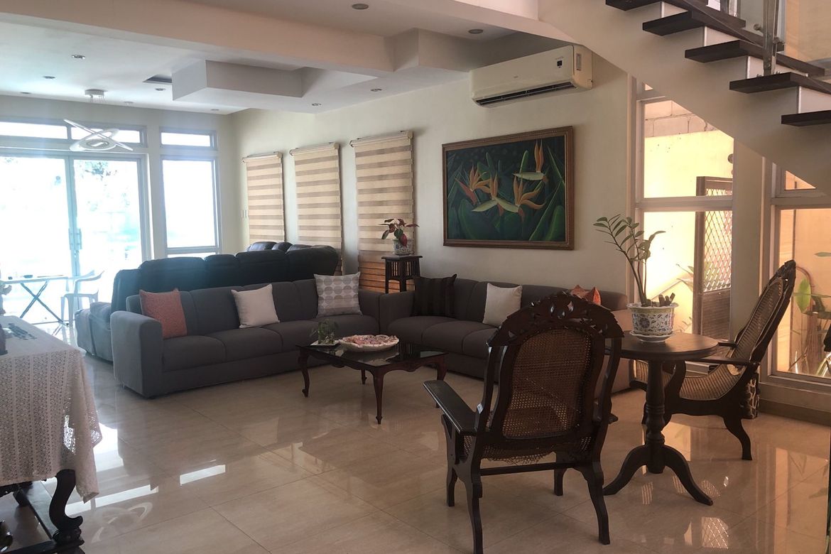 6 Bedroom House for Sale in Batasan Hills, Quezon City, Metro Manila – photo 6