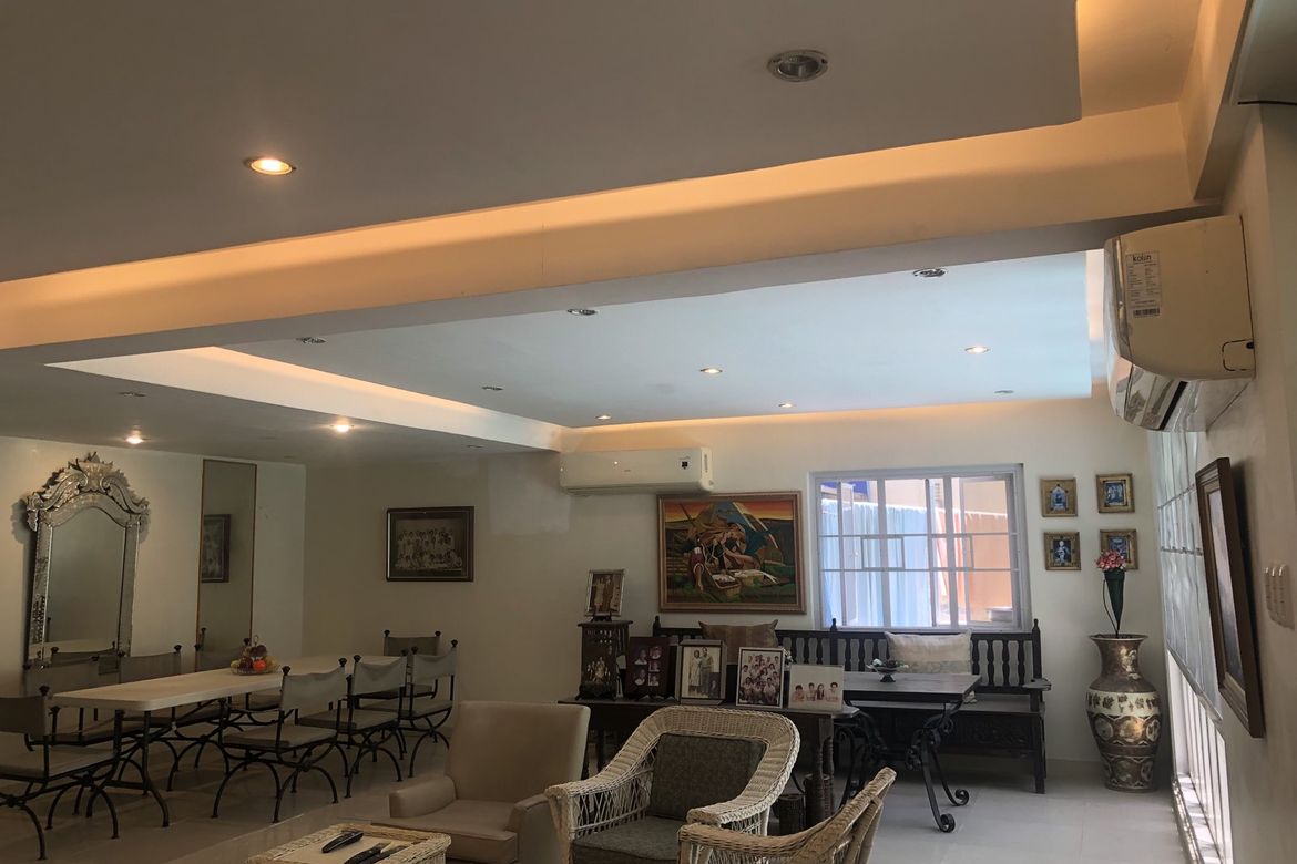 6 Bedroom House for Sale in Batasan Hills, Quezon City, Metro Manila – photo 8