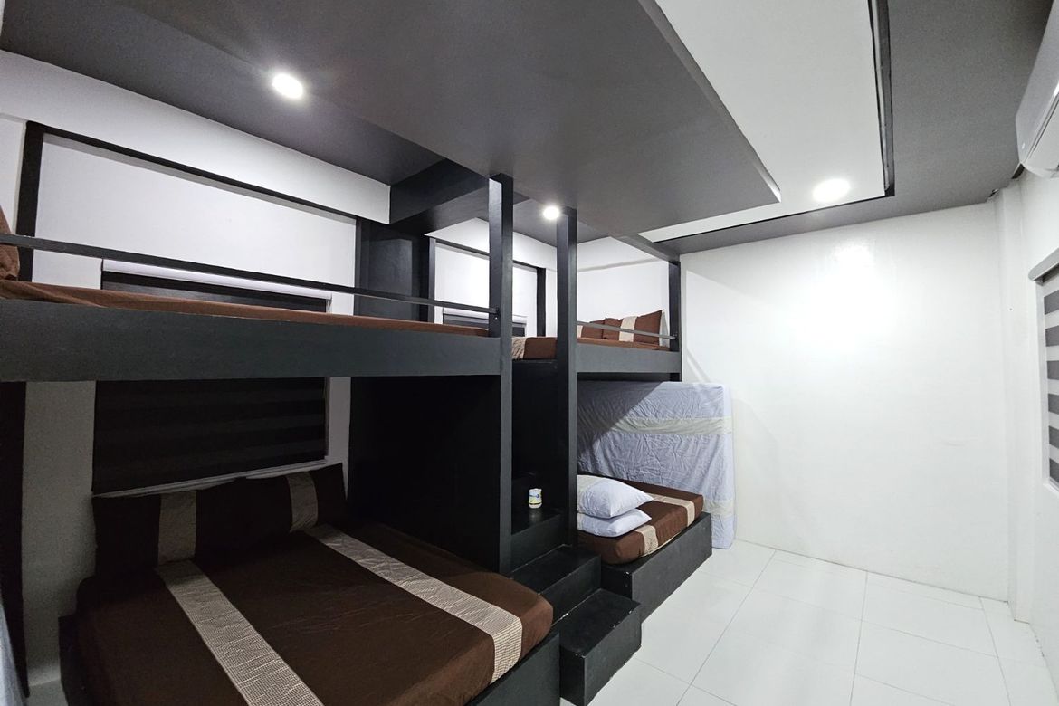 6 Bedroom House for Sale in Batong Malake, Los Baños, Laguna – photo 6
