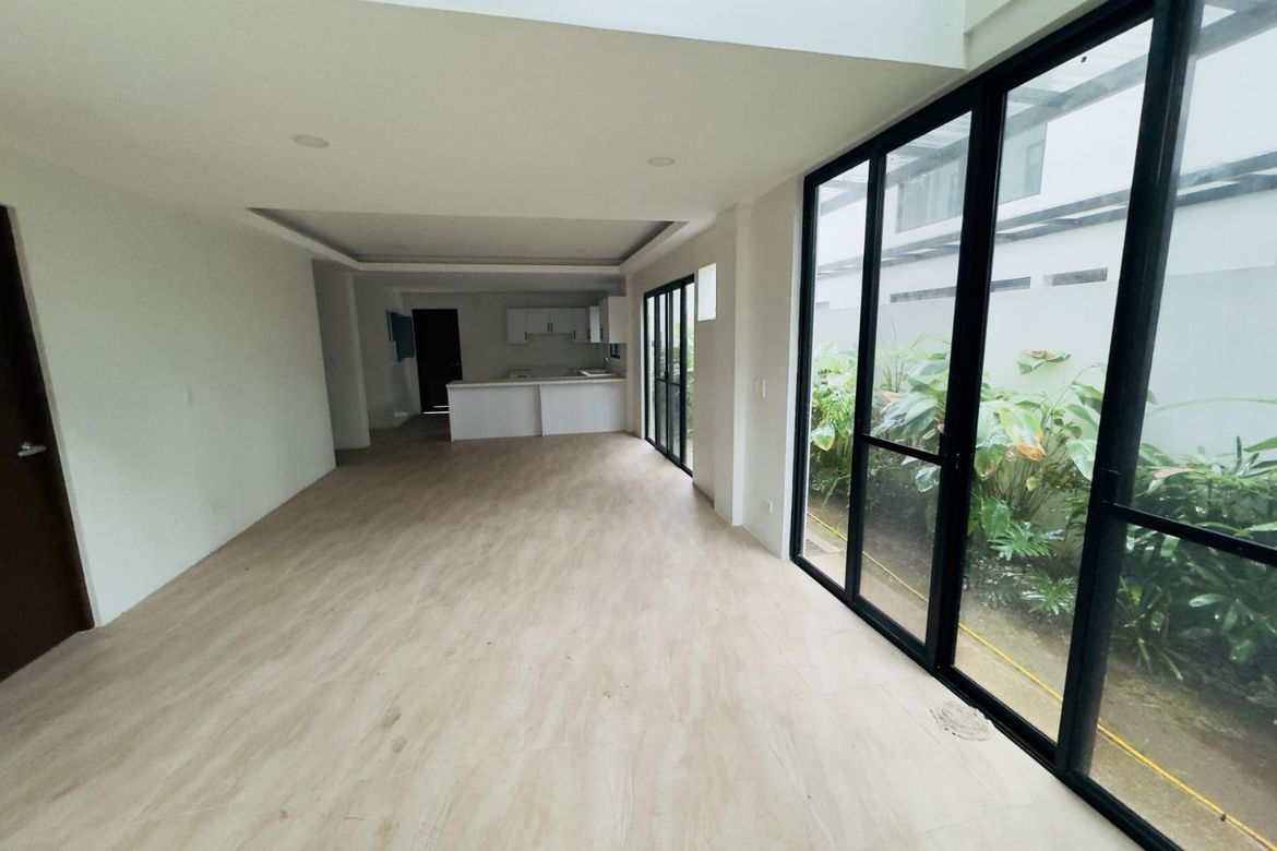 6 Bedroom House for Sale in BF Homes Parañaque, BF Homes, Parañaque, Metro Manila – photo 8