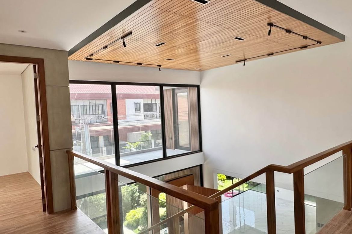6 Bedroom House for Sale in BF Homes, Parañaque, Metro Manila – photo 5