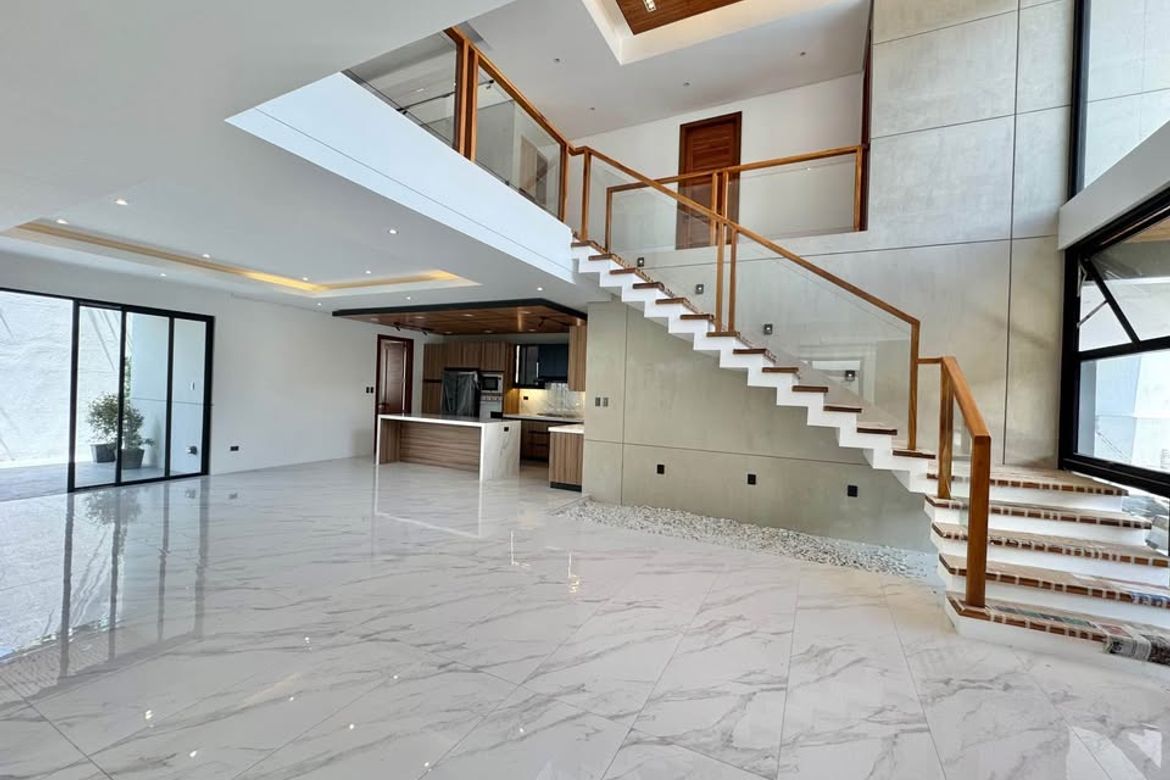 6 Bedroom House for Sale in BF Homes, Parañaque, Metro Manila – photo 8