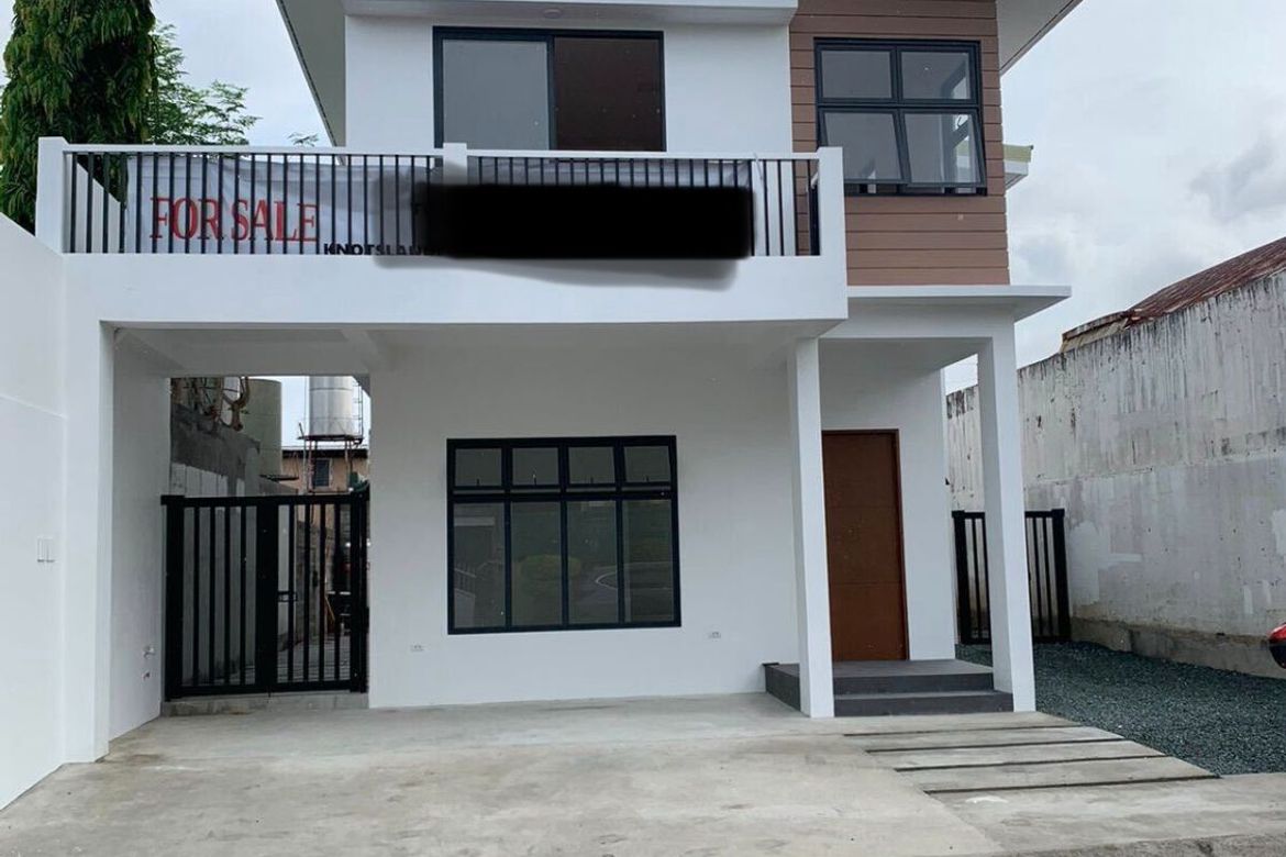 6 Bedroom House for Sale in BF Homes, Parañaque, Metro Manila