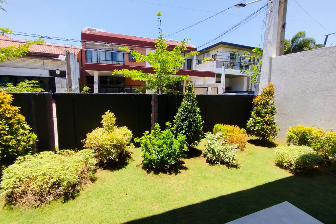 6 Bedroom House for Sale in BF Homes, Parañaque, Metro Manila – photo 6