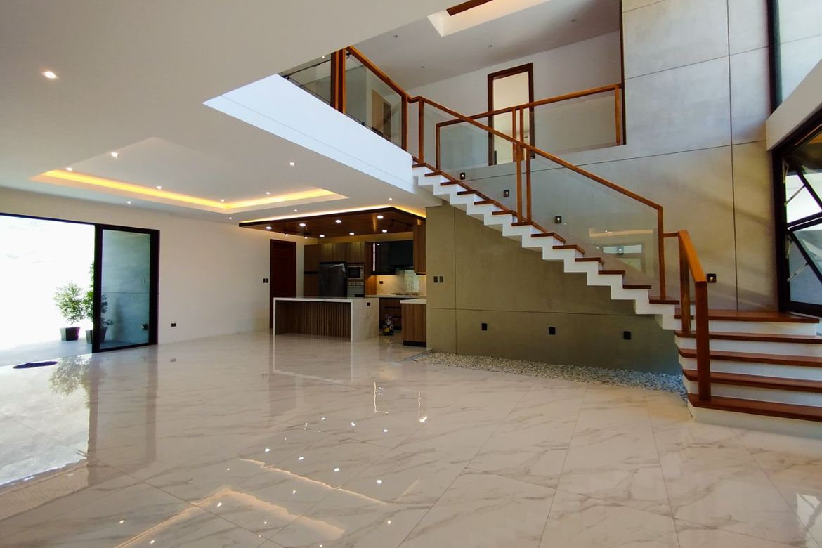 6 Bedroom House for Sale in BF Homes, Parañaque, Metro Manila – photo 7
