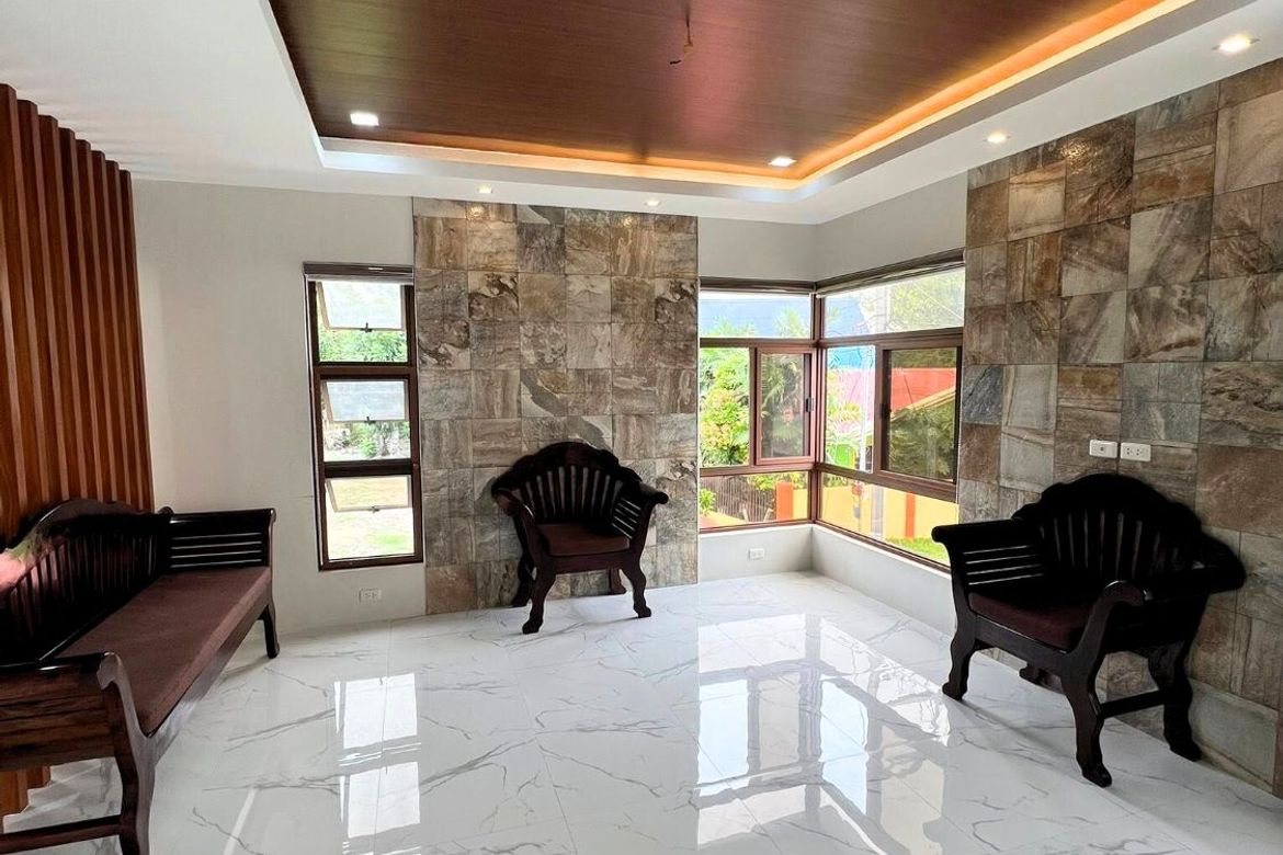 6 Bedroom House for Sale in Booy, Tagbilaran, Bohol – photo 5