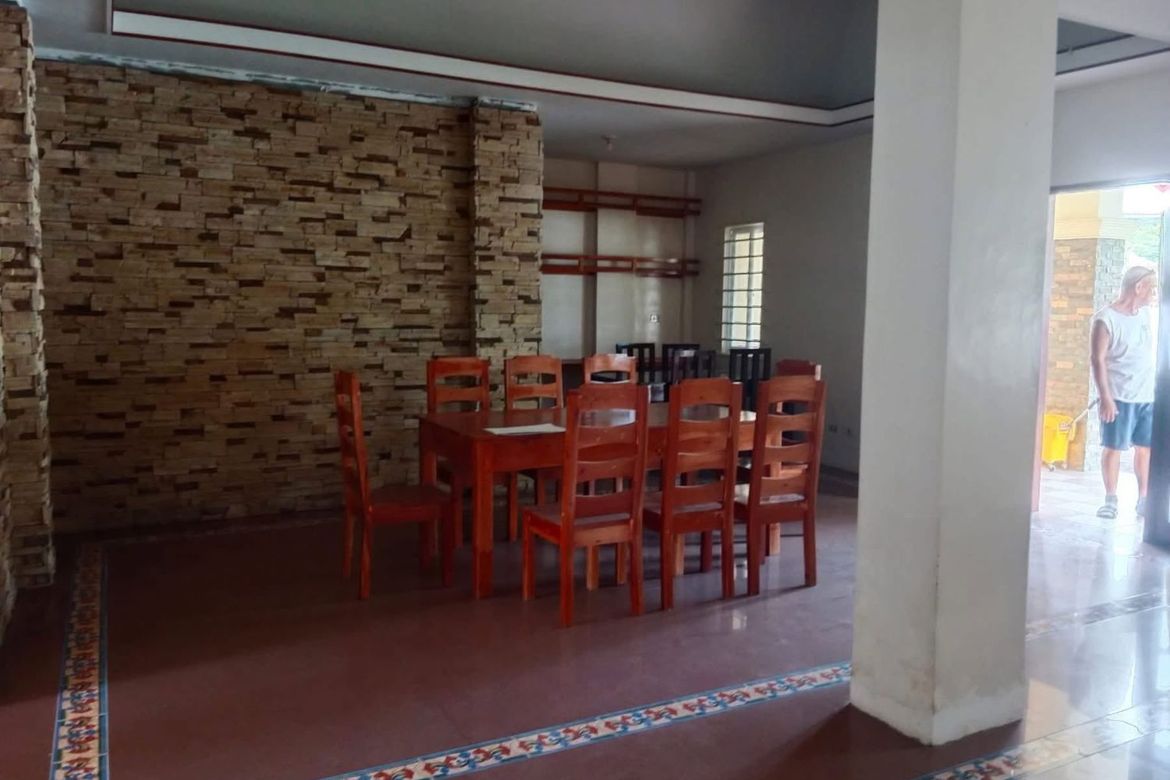 6 Bedroom House for Sale in Candau-Ay, Dumaguete, Negros Oriental – photo 4
