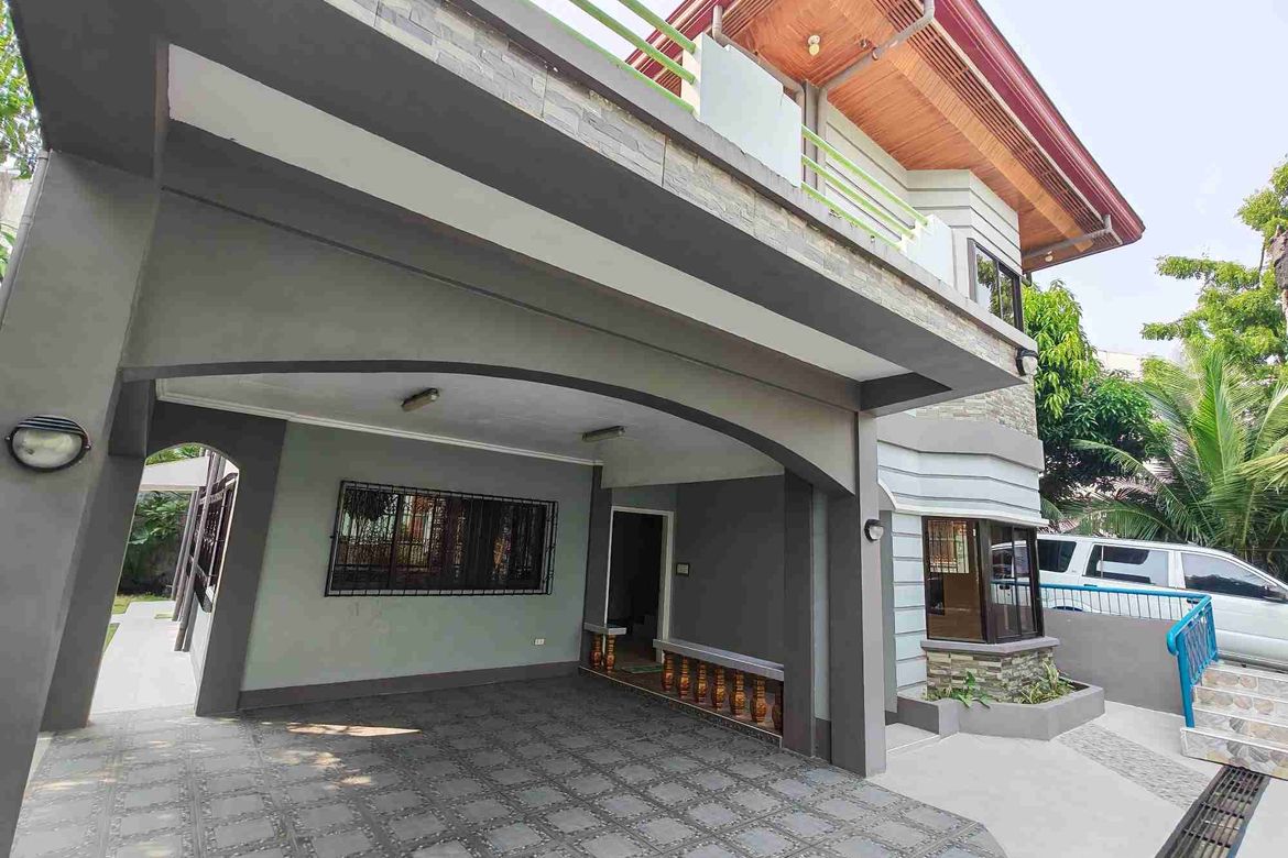 6 Bedroom House for Sale in Centro, Mandaue, Cebu – photo 5