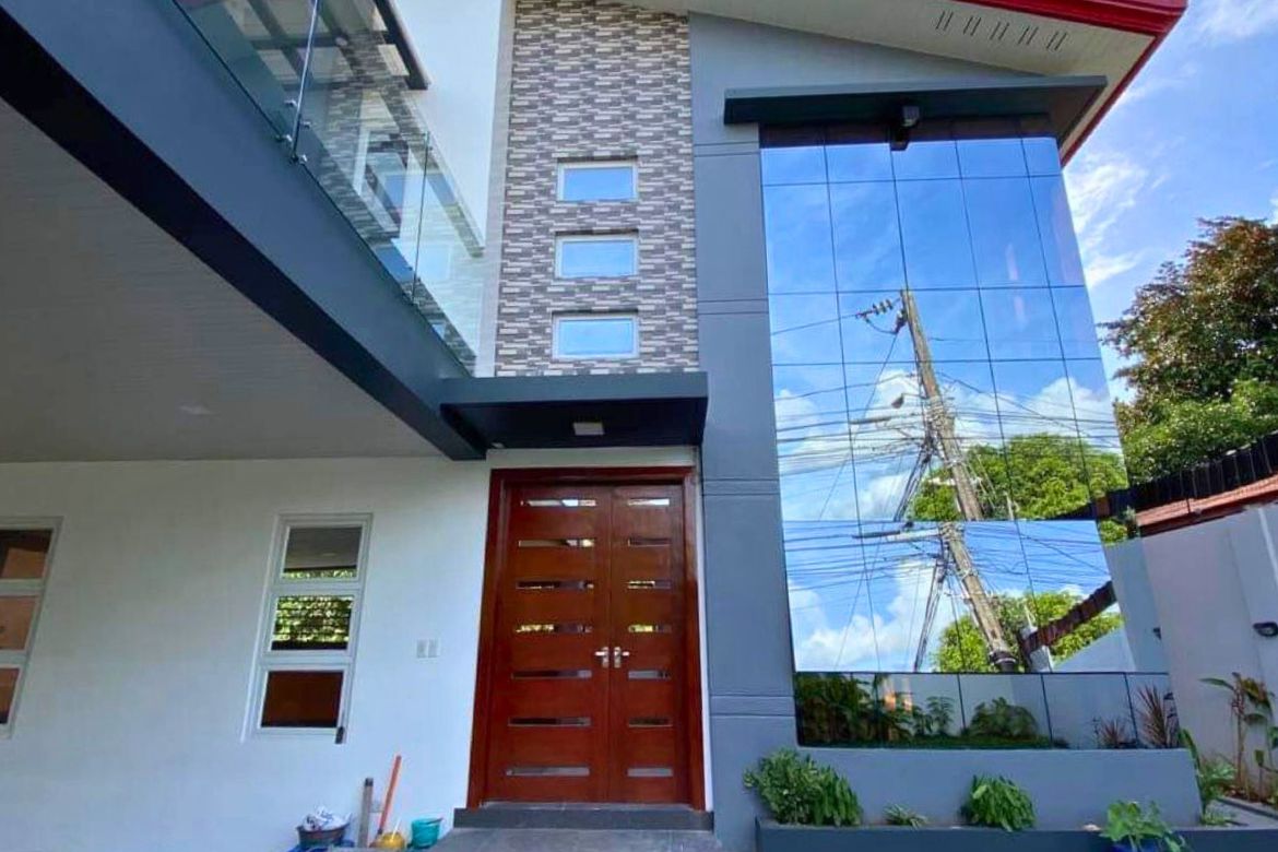 6 Bedroom House for Sale in Commonwealth, Quezon City, Metro Manila – photo 4