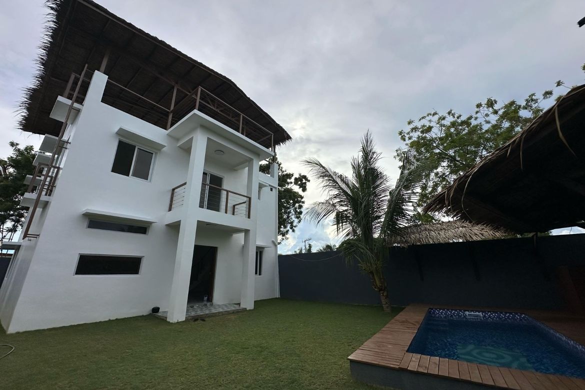 6 Bedroom House for Sale in Cotcot, Liloan, Cebu