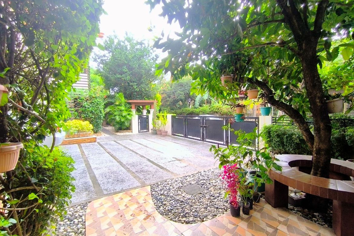 6 Bedroom House for Sale in Cupang, Muntinlupa, Metro Manila – photo 8