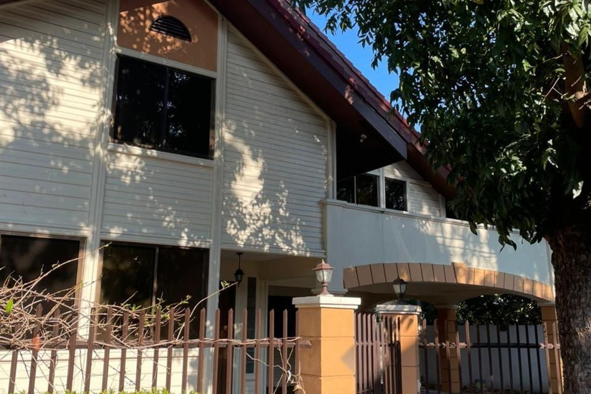 6 Bedroom House for Sale in Cupang, Muntinlupa, Metro Manila