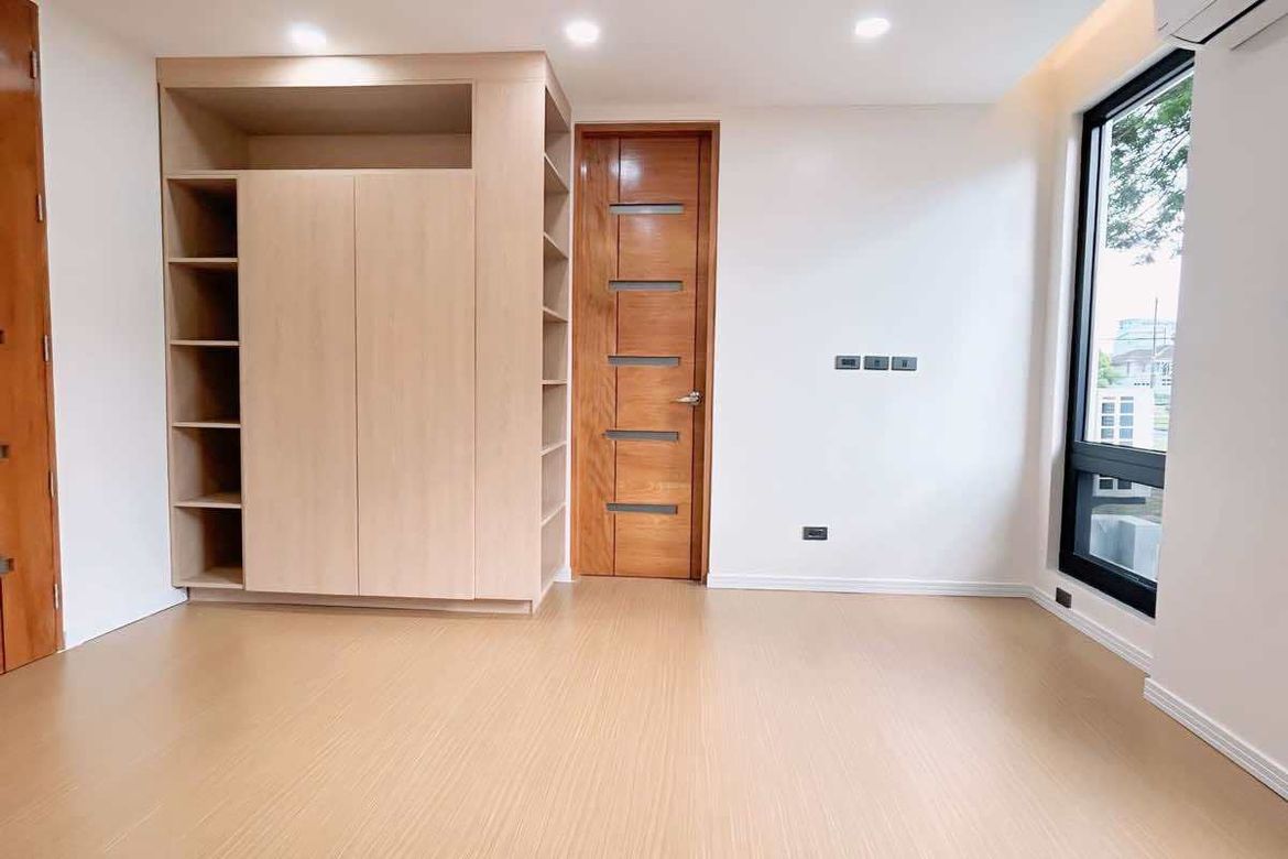 6 Bedroom House for Sale in Cupang, Muntinlupa, Metro Manila – photo 8