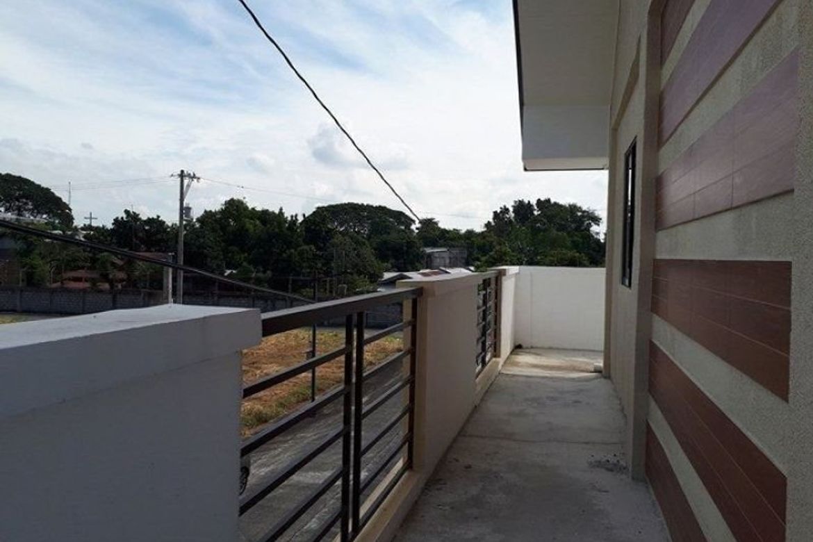 6 Bedroom House for Sale in Cutcut, Angeles, Pampanga – photo 7