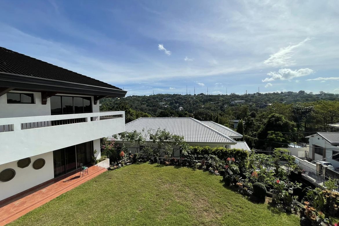 6 Bedroom House for Sale in Dela Paz, Antipolo, Rizal