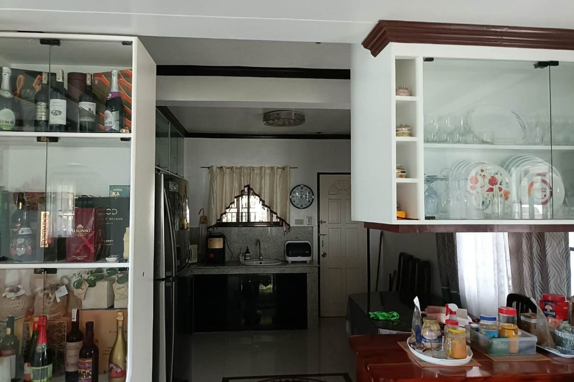 6 Bedroom House for Sale in East Poblacion, Alburquerque, Bohol – photo 7