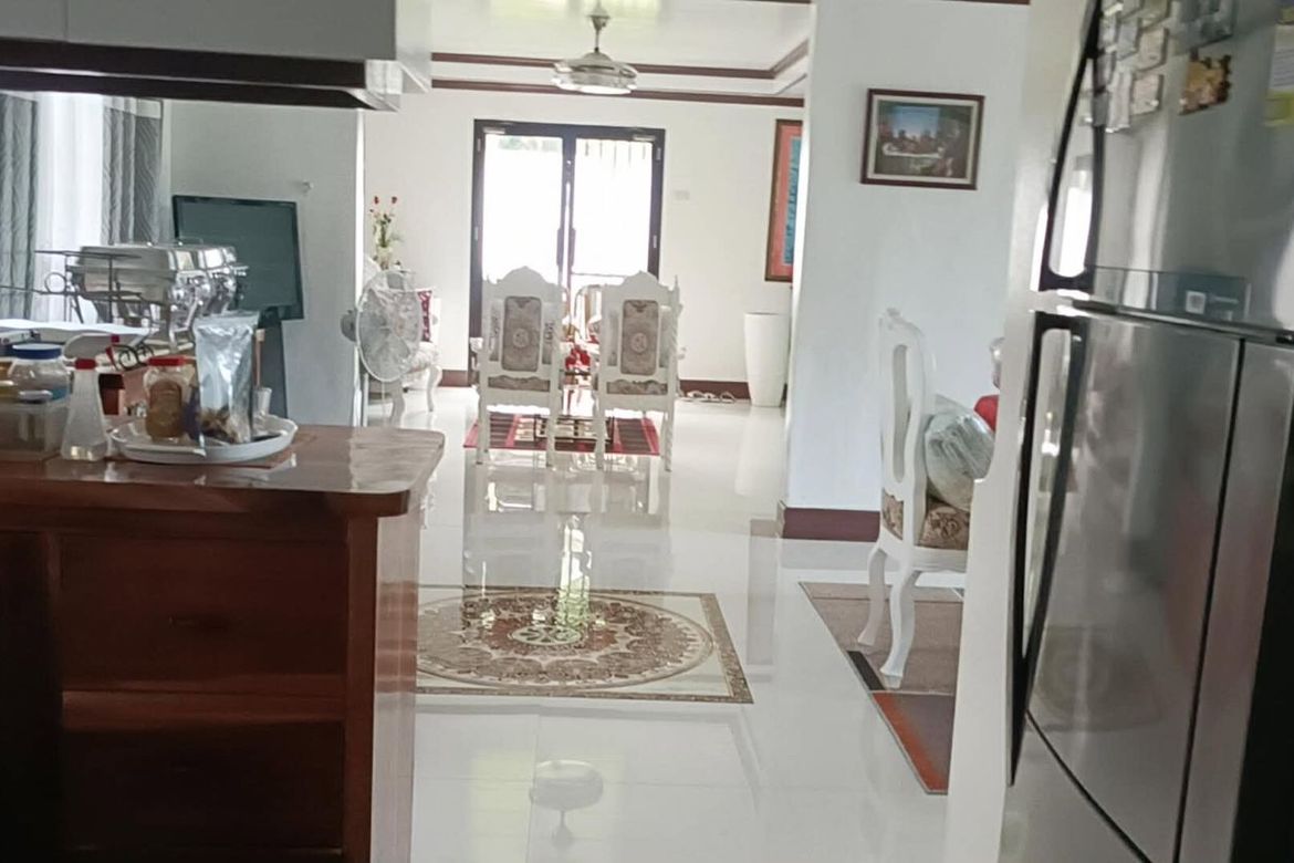 6 Bedroom House for Sale in East Poblacion, Alburquerque, Bohol – photo 8