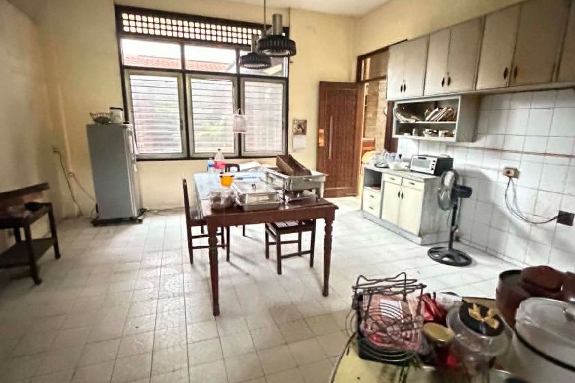 6 Bedroom House for Sale in Greenhills, San Juan, Metro Manila – photo 2
